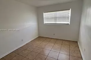 15153 NE 6th Ave, Miami, FL 33162 - Photo 13