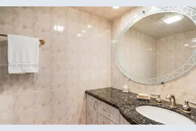 251 174th St #1517, Sunny Isles Beach, FL 33160 - Photo 17