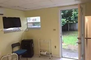 335 NE 114th St, Miami, FL 33161 - Photo 39
