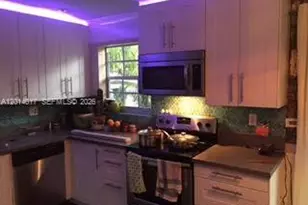 335 NE 114th St, Miami, FL 33161 - Photo 17