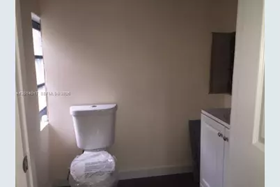 335 NE 114th St, Miami, FL 33161 - Photo 35