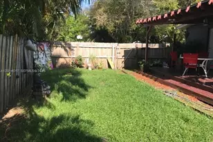 335 NE 114th St, Miami, FL 33161 - Photo 11