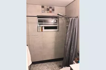 335 NE 114th St, Miami, FL 33161 - Photo 25
