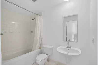 10 SW South River Dr #PHI01, Miami, FL 33130 - Photo 17