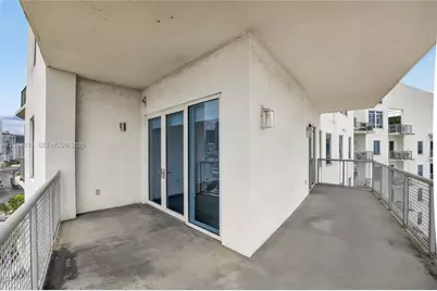 10 SW South River Dr #PHI01, Miami, FL 33130 - Photo 19