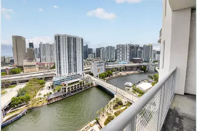 10 SW South River Dr #PHI01, Miami, FL 33130 - Photo 25