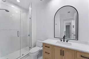 950 Brickell Bay Dr, Miami, FL 33131 - Photo 15