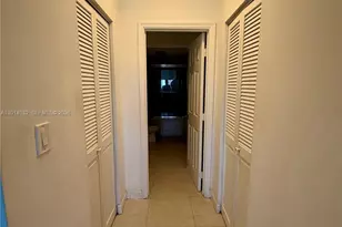 500 Bayview Dr, Sunny Isles Beach, FL 33160 - Photo 25