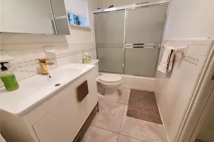 16801 NE 13th Ave, Miami, FL 33162 - Photo 9