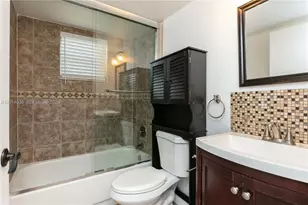 717 Gardens Dr, Pompano Beach, FL 33069 - Photo 23