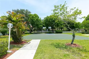 717 Gardens Dr, Pompano Beach, FL 33069 - Photo 35