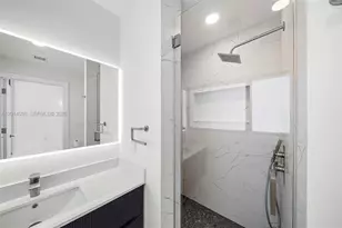 900 Biscayne Blvd, Miami, FL 33132 - Photo 21