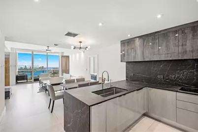 900 Biscayne Blvd #4202, Miami, FL 33132 - Photo 13