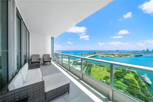 900 Biscayne Blvd, Miami, FL 33132 - Photo 3