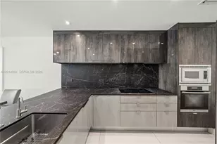 900 Biscayne Blvd, Miami, FL 33132 - Photo 15