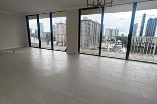 290 174th St, Sunny Isles Beach, FL 33160 - Photo 27