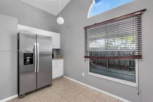 1308 E Glen Oak Rd, North Lauderdale, FL 33068 - Photo 25
