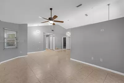 1308 E Glen Oak Rd #1308, North Lauderdale, FL 33068 - Photo 11