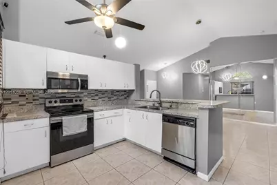 1308 E Glen Oak Rd #1308, North Lauderdale, FL 33068 - Photo 23