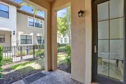 12471 NW 32nd Mnr #12471, Sunrise, FL 33323 - Photo 7