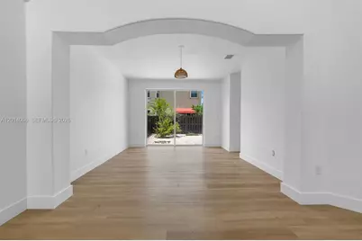 12931 NW 7th Ln, Miami, FL 33182 - Photo 25