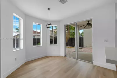 12931 NW 7th Ln, Miami, FL 33182 - Photo 27