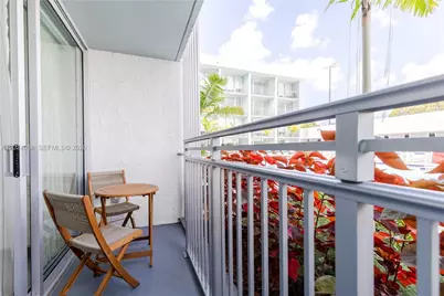 1950 W 49th St #328, Hialeah, FL 33012 - Photo 13