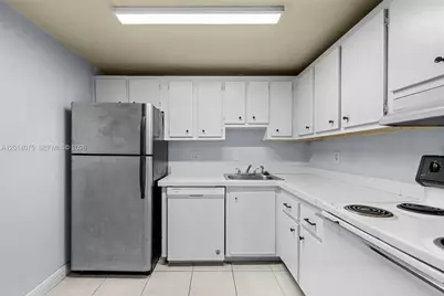 5112 NW 79th Ave #204, Doral, FL 33166 - Photo 3