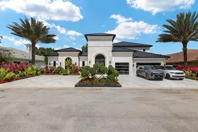 541 E Enclave Cir E, Pembroke Pines, FL 33027 - Photo 3