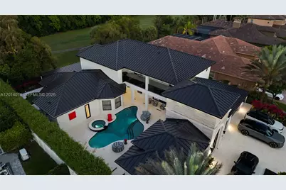 541 E Enclave Cir E, Pembroke Pines, FL 33027 - Photo 63