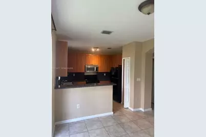 2913 SE 15th Rd #64, Homestead, FL 33035 - Photo 3