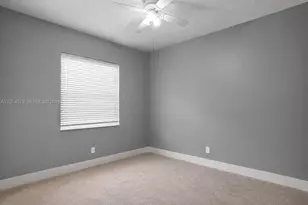 1101 NW 180th Ave, Pembroke Pines, FL 33029 - Photo 27