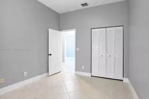 1101 NW 180th Ave, Pembroke Pines, FL 33029 - Photo 41