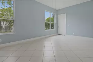 1101 NW 180th Ave, Pembroke Pines, FL 33029 - Photo 37