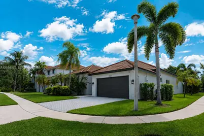 1101 NW 180th Ave, Pembroke Pines, FL 33029 - Photo 43