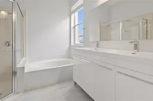 1101 NW 180th Ave, Pembroke Pines, FL 33029 - Photo 33