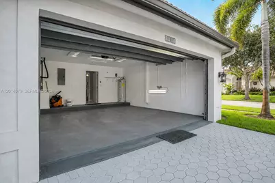 1101 NW 180th Ave, Pembroke Pines, FL 33029 - Photo 19