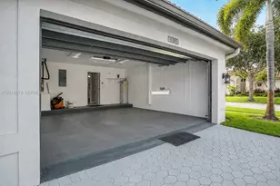 1101 NW 180th Ave, Pembroke Pines, FL 33029 - Photo 19
