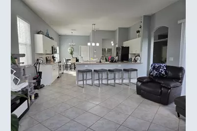 1101 NW 180th Ave, Pembroke Pines, FL 33029 - Photo 9
