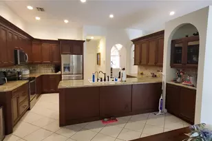 2051 NW 125th Terrace, Pembroke Pines, FL 33028 - Photo 5