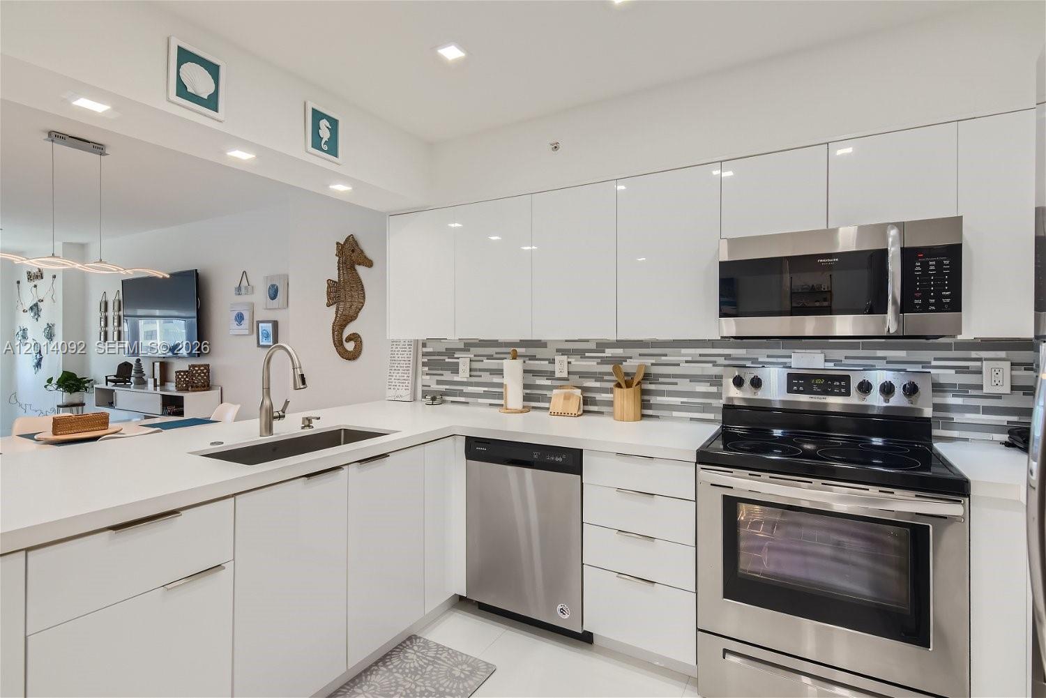 2501 S Ocean Dr #1103 - 2501 S Ocean Dr #1103, Hollywood, FL 33019 Luxury Property | Jose Angel Pina
