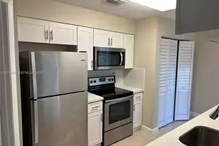 17325 NW 67th Ct, Hialeah, FL 33015 - Photo 7