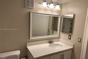 17325 NW 67th Ct, Hialeah, FL 33015 - Photo 15