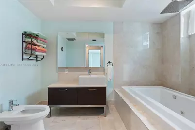 218 SE 14th St #2208, Miami, FL 33131 - Photo 15