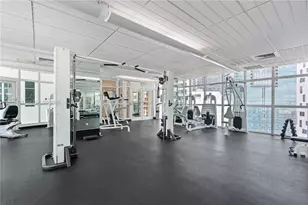 218 SE 14th St, Miami, FL 33131 - Photo 21