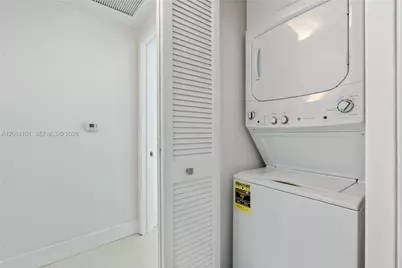 218 SE 14th St #2208, Miami, FL 33131 - Photo 19