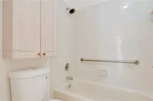 6410 SW 112th Pl, Miami, FL 33173 - Photo 27