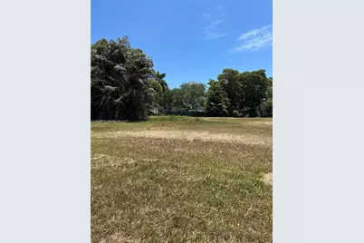 1121 NE 83rd St, Miami, FL 33138 - Photo 7