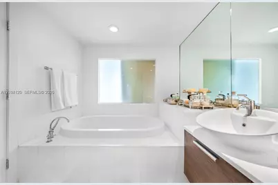 2950 NE 188th St #547, Aventura, FL 33180 - Photo 31