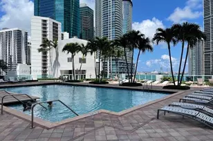 31 SE 5th St, Miami, FL 33131 - Photo 9